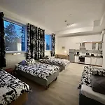 Lejlighedshotel & *